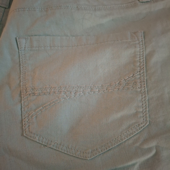 Bandolino Women's Aqua Bermuda Shorts - Picture 9 of 9